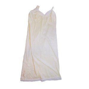 VTG Deena Women’s 100% Nylon Dress Slip Lacey Edges Style 2090 Ivory USA - Sz 36